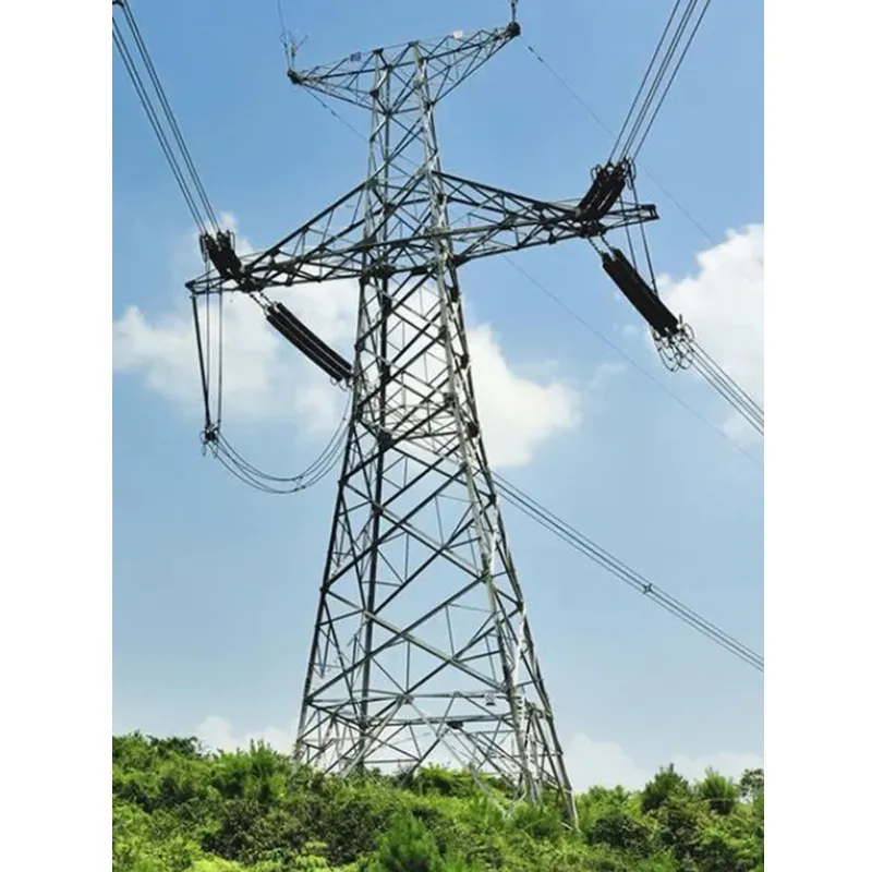 La torre de energía con estructura de acero juega un papel vital en la ingeniería energética
