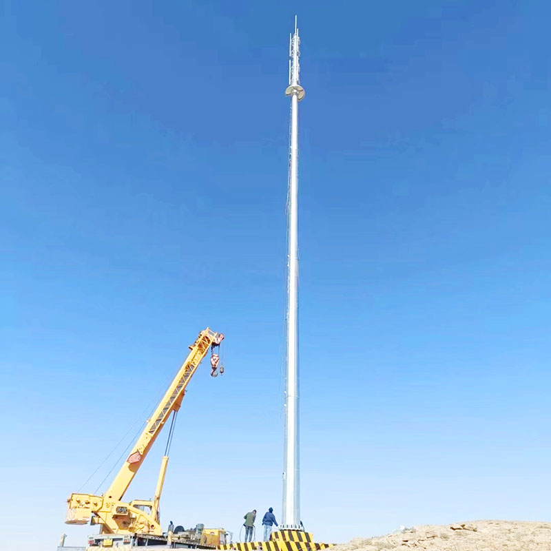 Torre de comunicación de estructura de acero